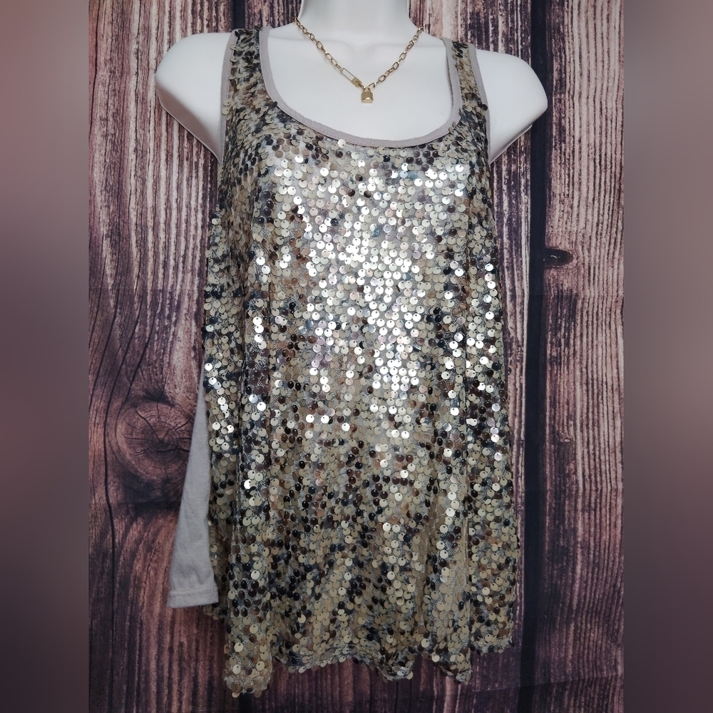 BKE Boutique Sequin Tank Top Size XS - Picture 3 of 4